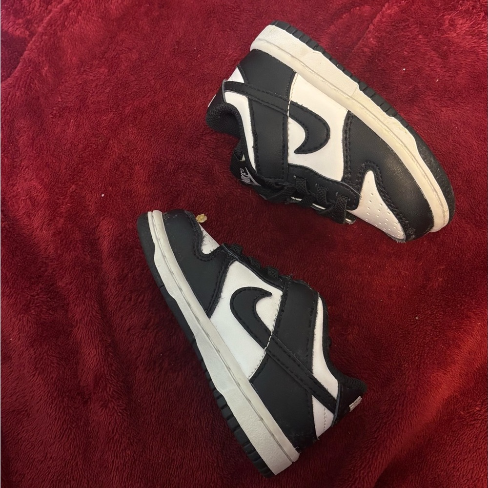 Nike dunks - Picture 2 of 2